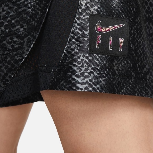 NWT Nike Dri-Fit Rebel Fly Basketball Shorts in Grey/Black - Picture 3 of 11